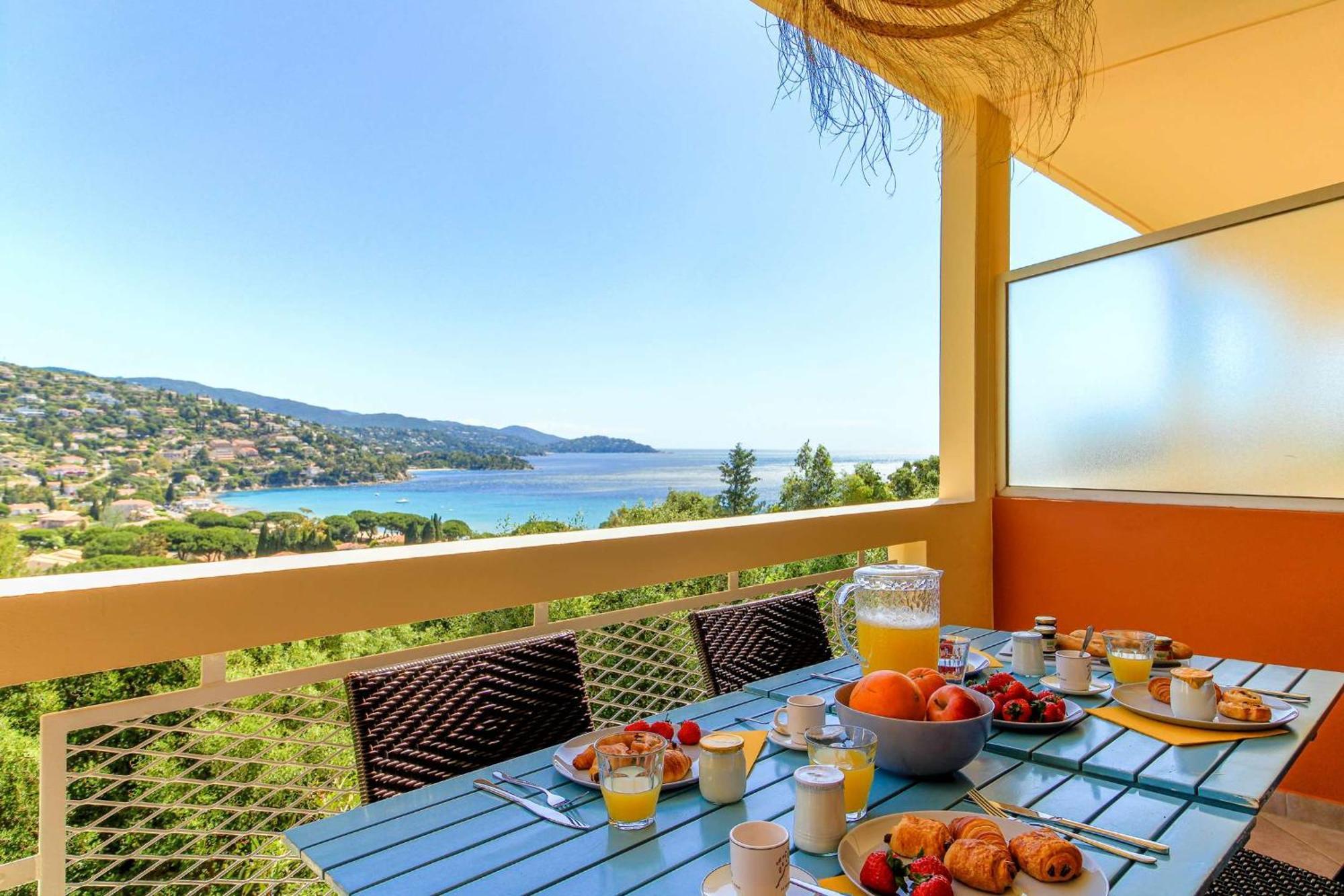 Select'Sohome - Appartement Pour 4 Personnes Avec Vue Mer A Saint-Clair ! - Zadig Le Lavandou Exterior foto